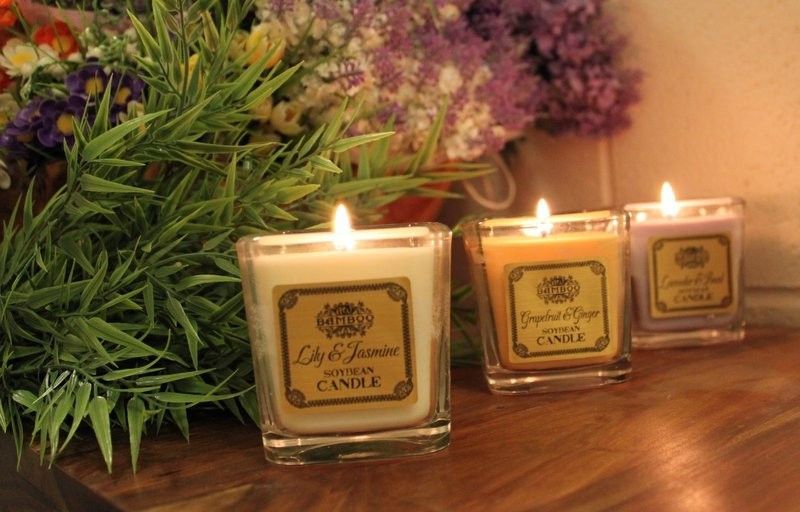 Jardin Blanc – Bougie soja pot en verre, lys & jasmin