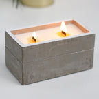Santal Épicé – Bougie béton mèche bois, santal & clou de girofle